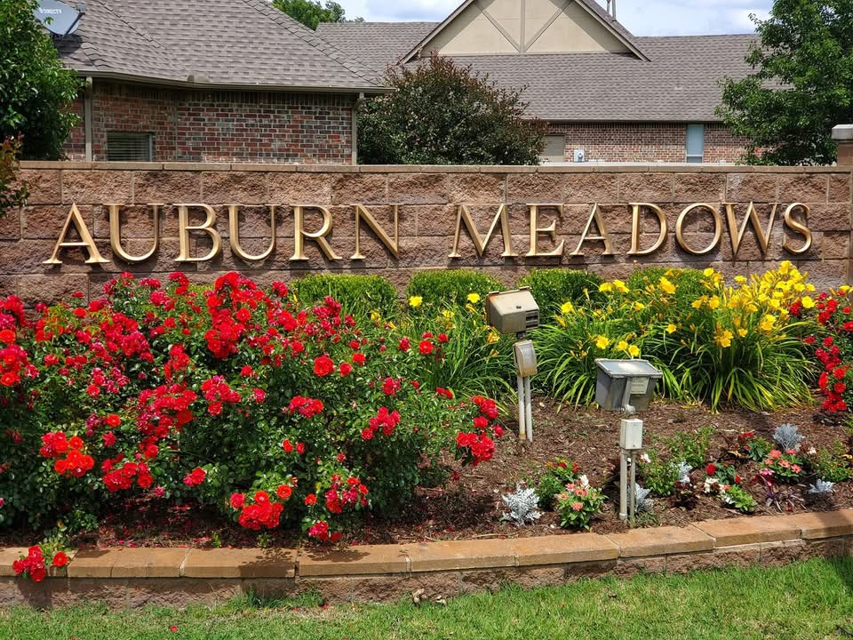 Auburn Meadows entrance